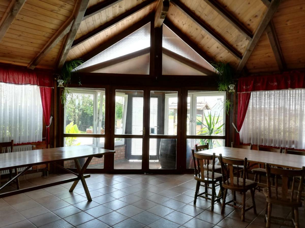 T.S.G. Simanovic Hotel Klinca Sela Ngoại thất bức ảnh